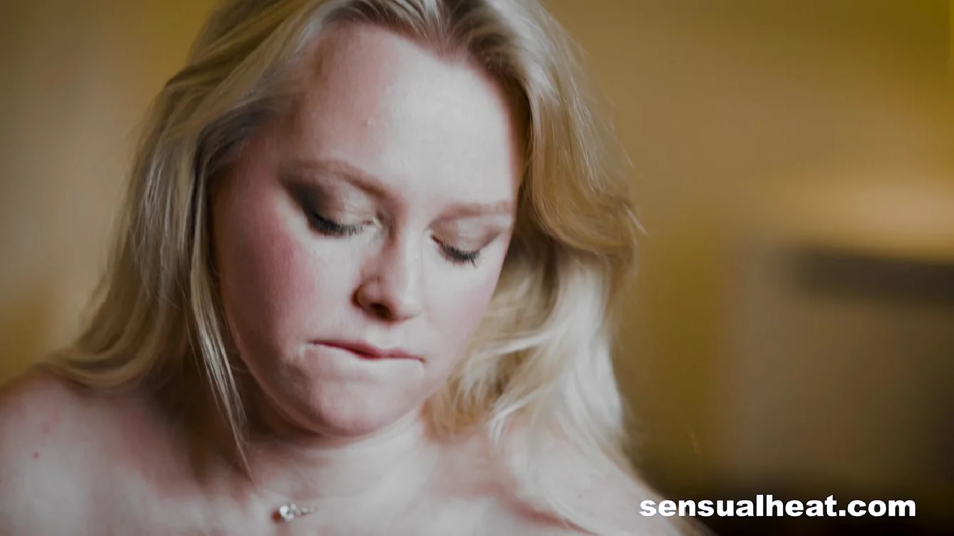 SensualHeat Anna Lynx XXX